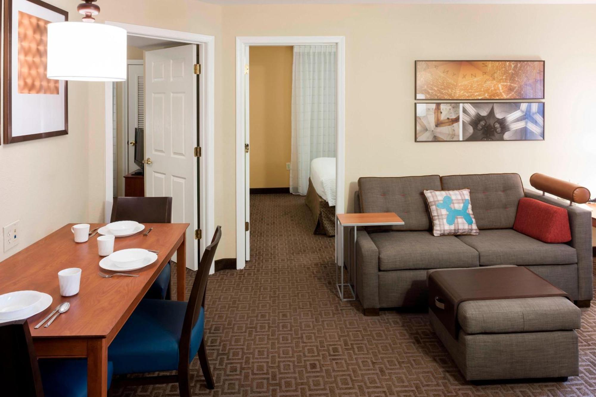 Hotel Towneplace Dallas Colinas 3*