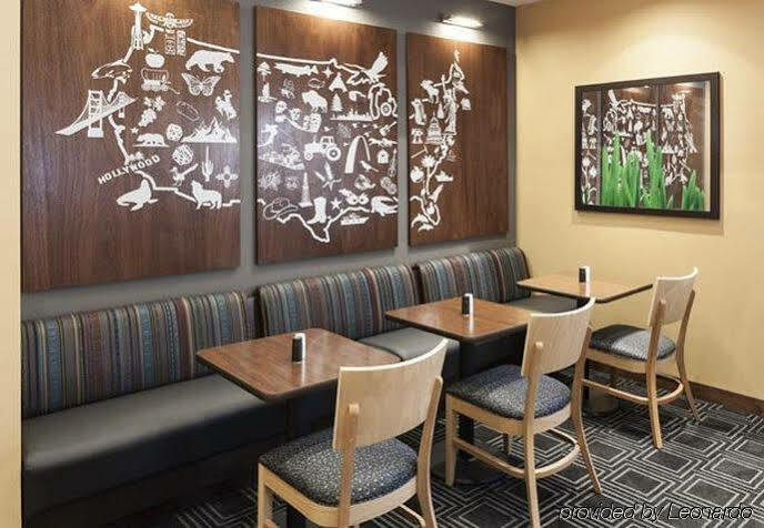 Towneplace Dallas Colinas 3* Irving